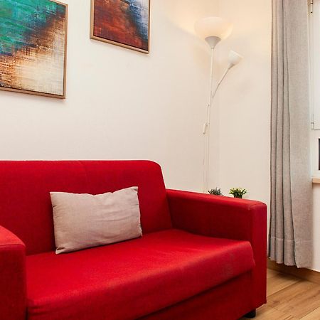 A38 - Rising Sun Top-Floor Flat ลากอส ภายนอก รูปภาพ