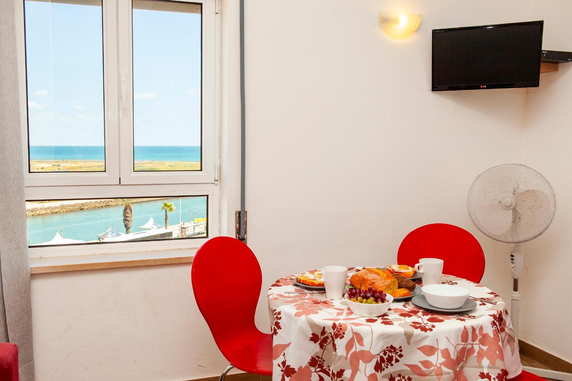 A38 - Rising Sun Top-Floor Flat ลากอส ภายนอก รูปภาพ