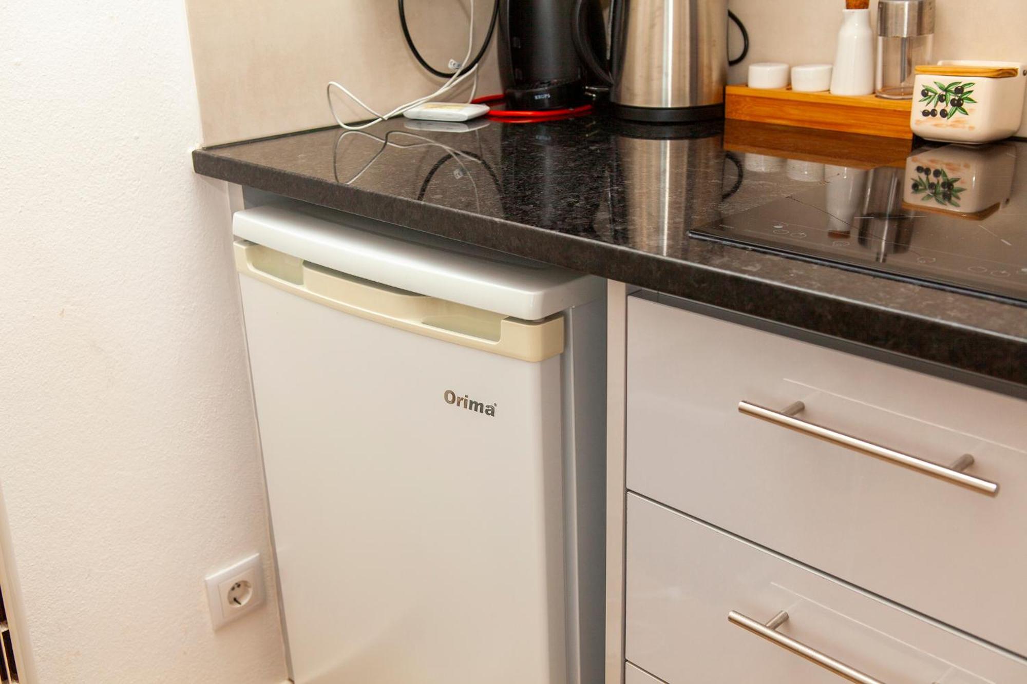 A38 - Rising Sun Top-Floor Flat ลากอส ภายนอก รูปภาพ