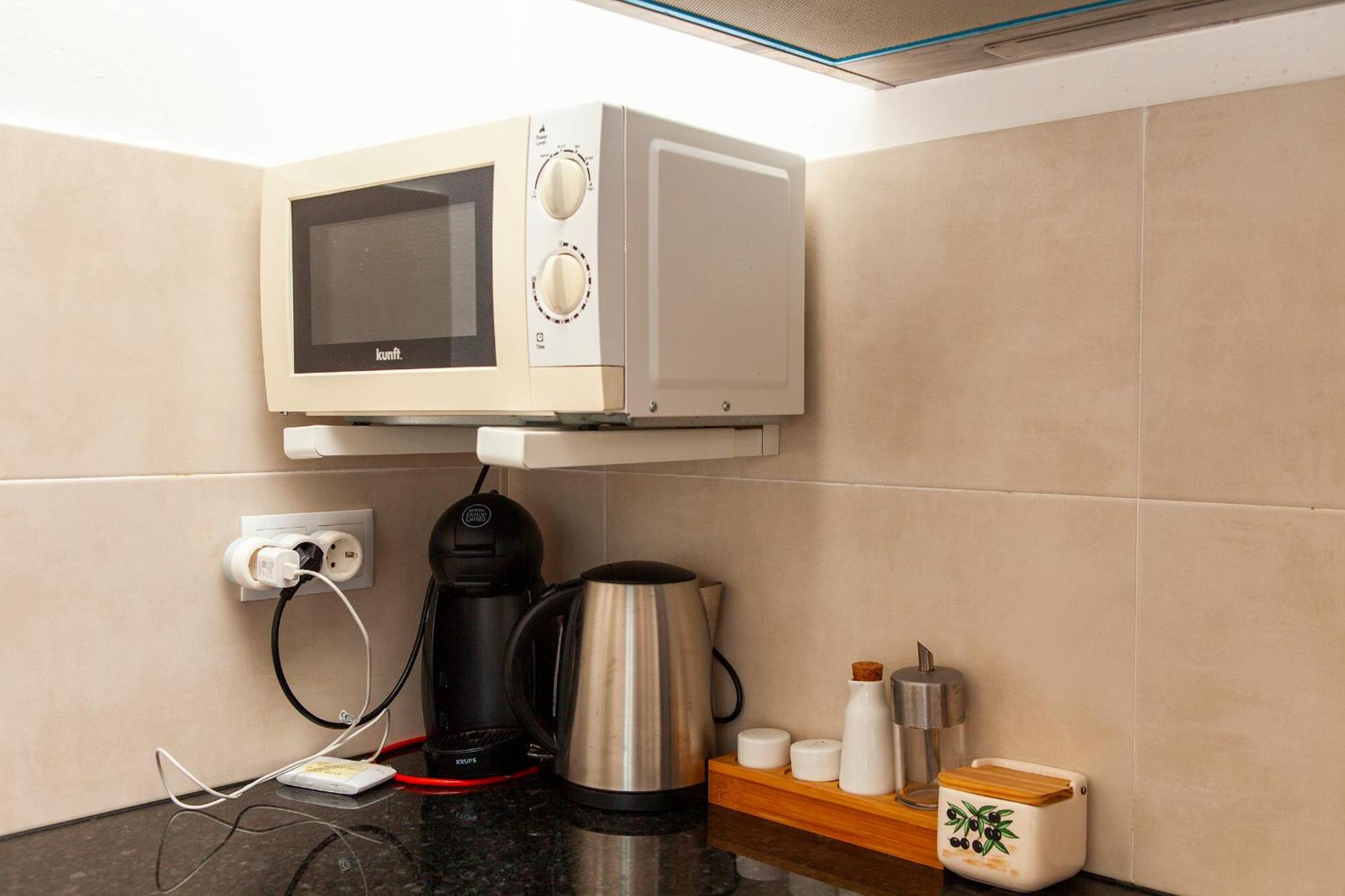 A38 - Rising Sun Top-Floor Flat ลากอส ภายนอก รูปภาพ